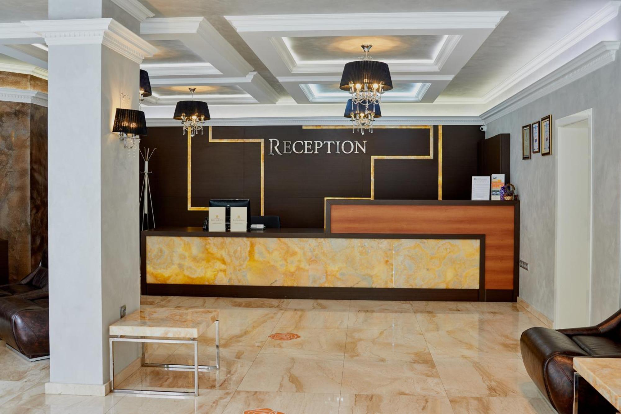 Boutique Rose Gardens Pomorie Aparthotel Exterior photo